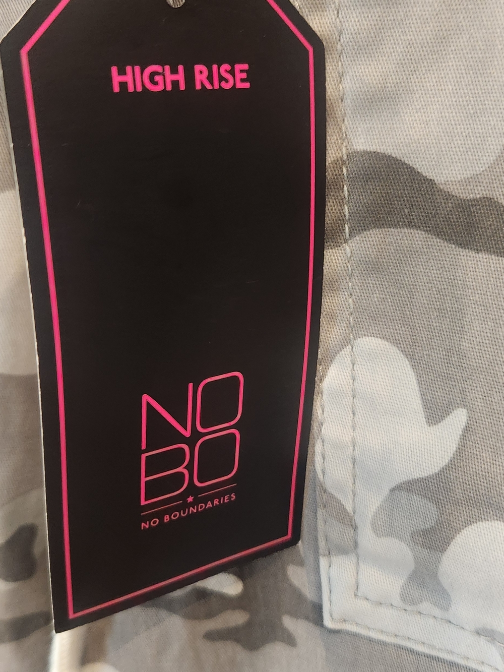 No Boundaries Gray Camo Jogger Pants - Picture 4 of 7
